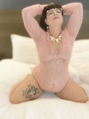 FUCK YOUR HORNY HOUSEWIFE NEIGHBOR