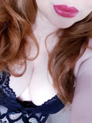 Intimate connection with a hot MILF